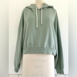 GAP Soft Sage Green Crop Pullover Hoodie. Sz. L. NWOT